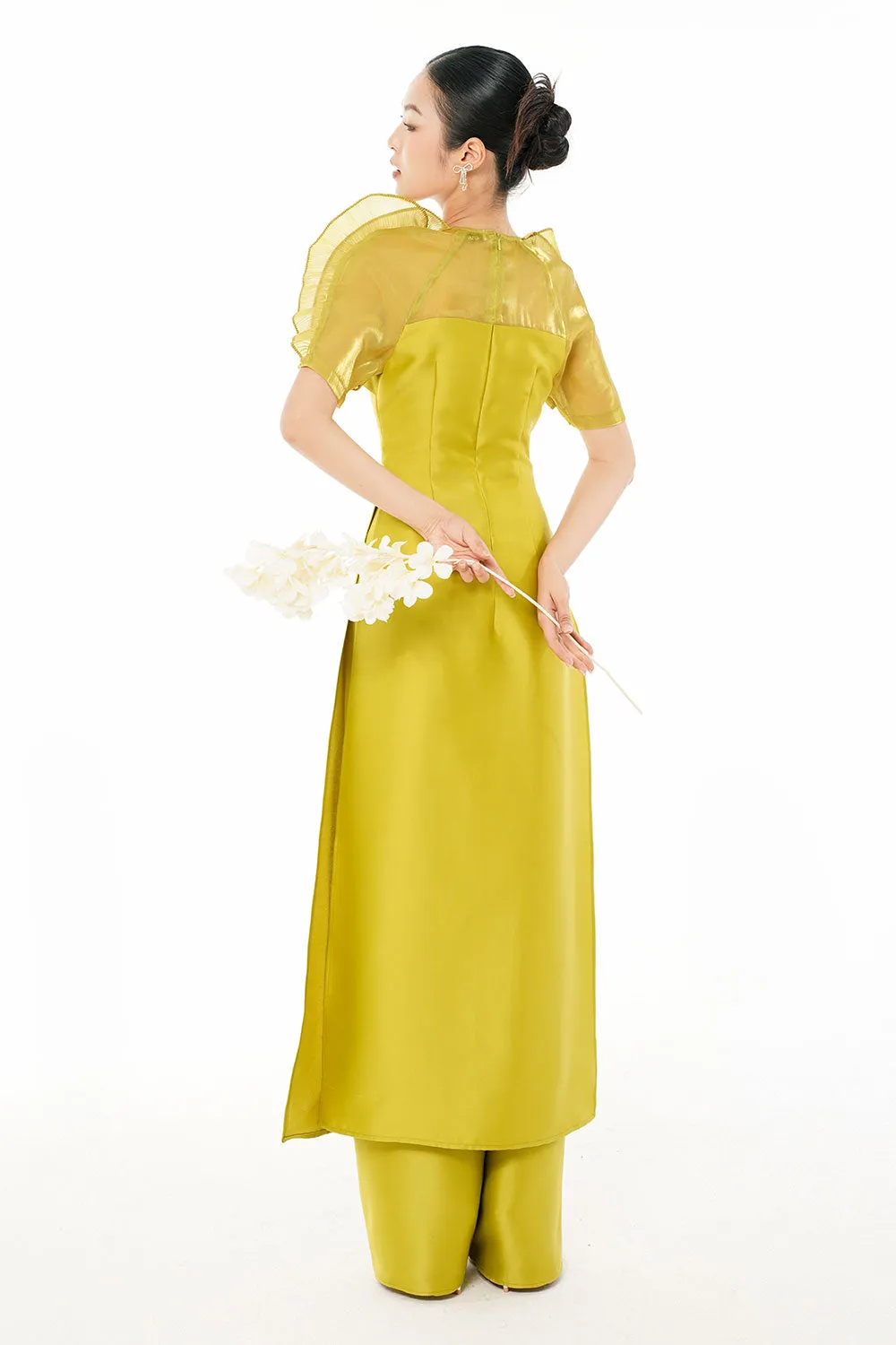 An Nguyet A-line Jewel Neck Taffeta Floor Length Ao Dai