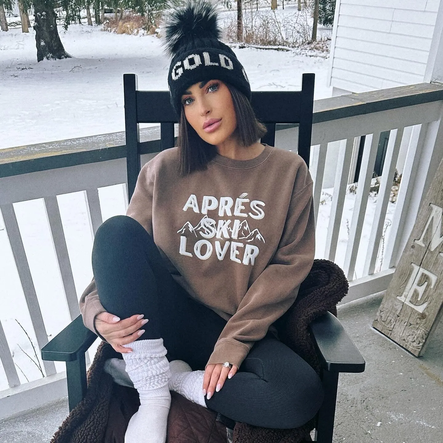Aspen Ski Lover Brown Oversized Pullover