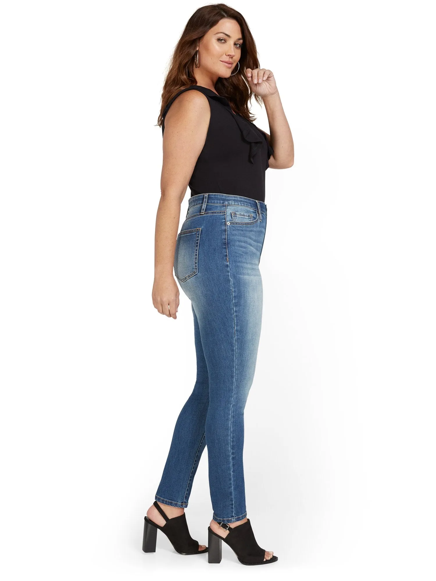 High-Waisted Curvy Essential Skinny Jeans - Orchard Wash