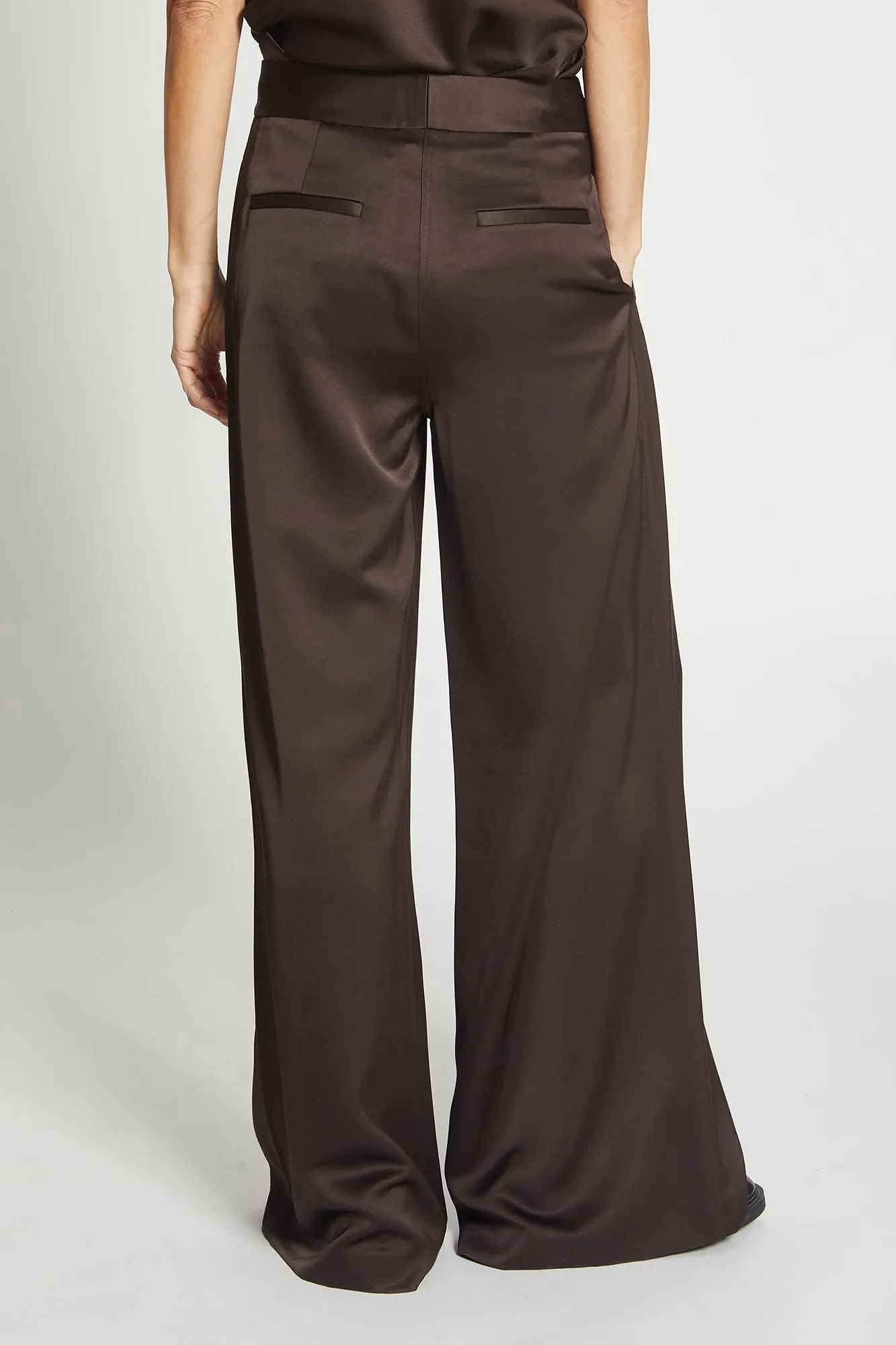 Neve Mid-Waisted Wideleg Pant Chestnut