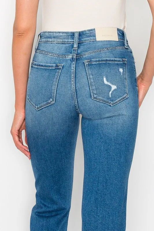 PLUS SIZE / HIGH RISE TAPERED LEG JEANS