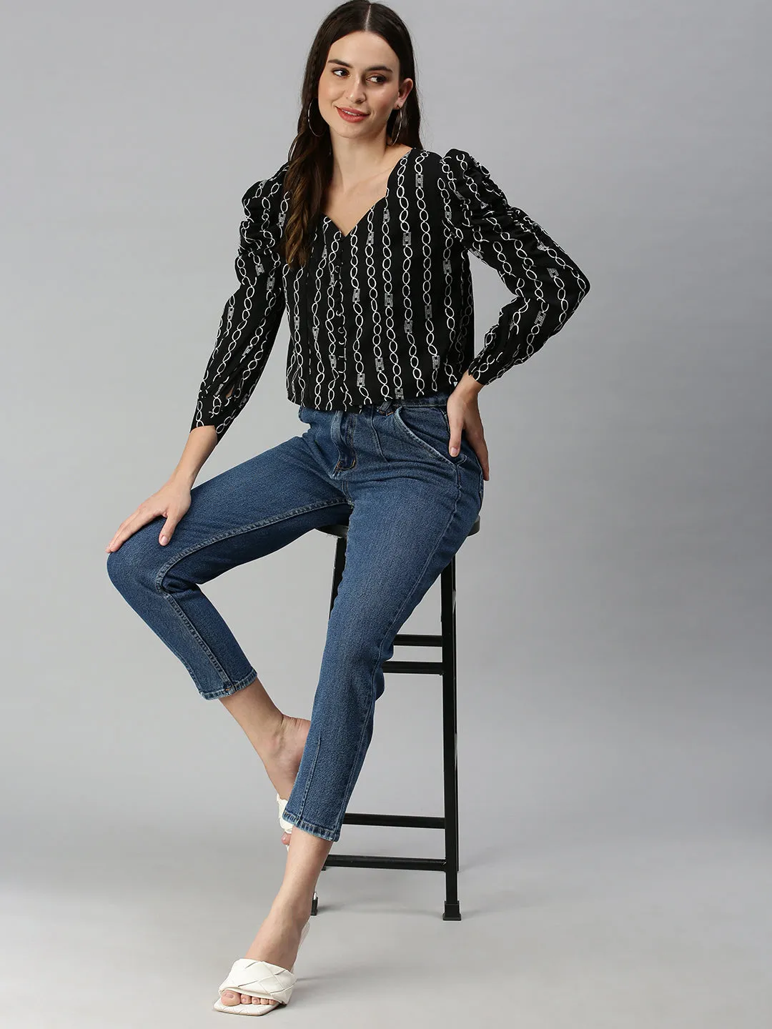 Women Black Geometric Printed Sweetheart Neck Crepe Top